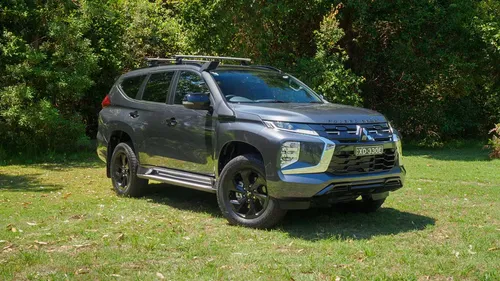 2025 Mitsubishi Pajero Sport GLX 5-seat