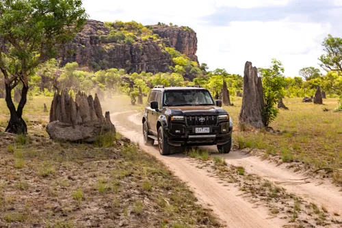 2025 Toyota LandCruiser Prado VX